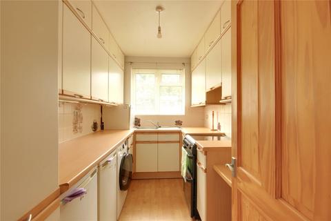 2 bedroom maisonette for sale, Lyndhurst Gardens, Enfield, EN1