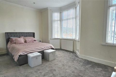 1 Laleham Road, London, SE6 2HS