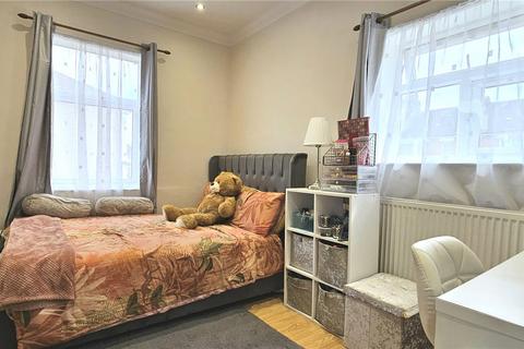 1 Laleham Road, London, SE6 2HS