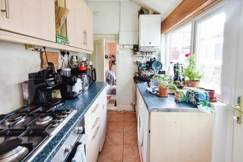 2 bedroom terraced house for sale, Campbell Road , Stoke-On-Trent ST4