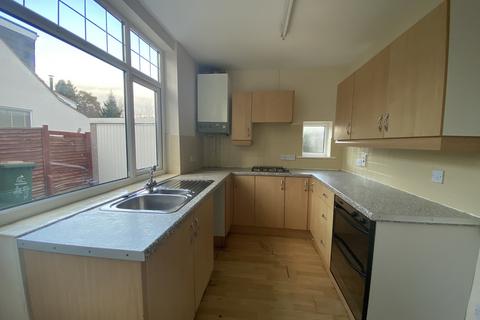 3 bedroom semi-detached house to rent, Jobs Lane, Coventry CV4