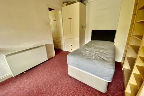 1 bedroom flat to rent, Marsh Way, Preston PR1