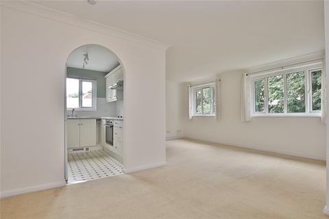 2 bedroom flat for sale, Alexandra Gardens, Woking GU21