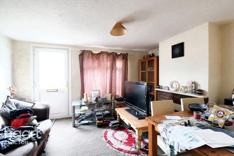 2 bedroom semi-detached house for sale, Old Road, Clacton-On-Sea