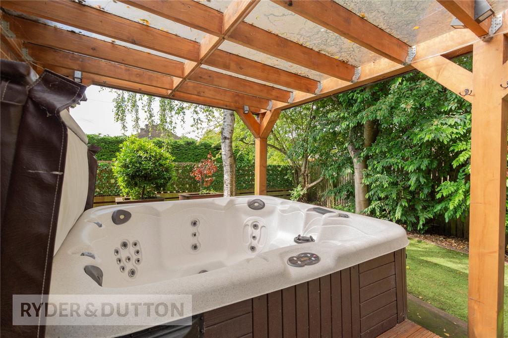 Quality Hot-Tub