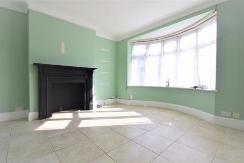 4 bedroom semi-detached house to rent, Wellesley Road Margate CT9