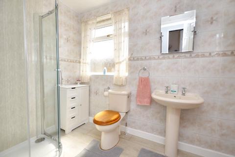 3 Coleridge Crescent, Wrenthorpe, Wakefield, WF2 0LZ
