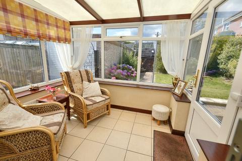 3 Coleridge Crescent, Wrenthorpe, Wakefield, WF2 0LZ