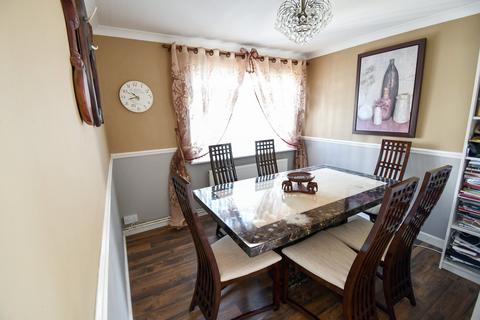 3 bedroom semi-detached house for sale, The Links, Kempston, Bedford, MK42