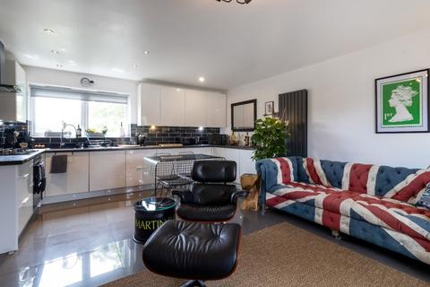 5 Graces Field, Stroud, GL5 4EN