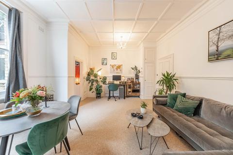2 bedroom apartment to rent, Mornington Avenue, West Kensington, W14