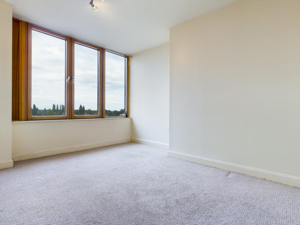 Apartment in Leicester - View 5