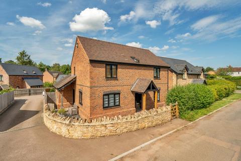 4 bedroom detached house for sale, Gorsley,  Herefordshire,  HR9