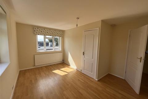 4 bedroom apartment to rent, High Street, Shepperton, Surrey, TW17