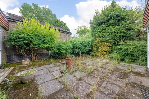 3 bedroom bungalow for sale, Morkyns Walk, Alleyn Park, Dulwich, London, SE21