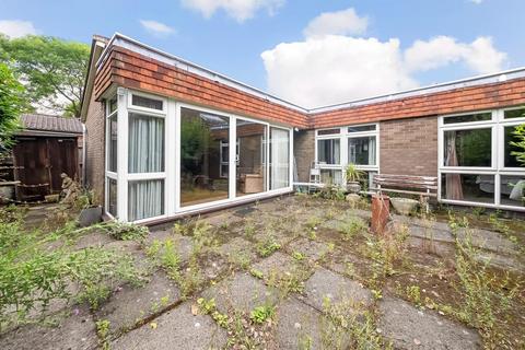 3 bedroom bungalow for sale, Morkyns Walk, Alleyn Park, Dulwich, London, SE21