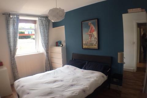 4 bedroom flat to rent, 2865L – Brighton Place, Edinburgh, EH15 1LL