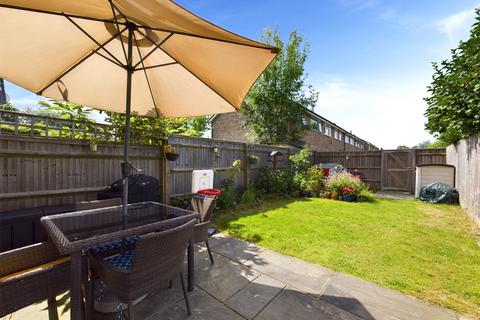 30 Estover Way, Chinnor, OX39 4TF