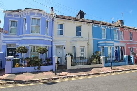 2 bedroom terraced house for sale, Calverley Road, Eastbourne, BN21 4SR
