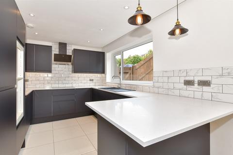 4 bedroom end of terrace house for sale, Poplar Road, Rochester, Kent