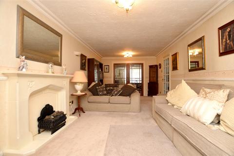 3 bedroom semi-detached house for sale, Pudsey Road, Leeds, West Yorkshire