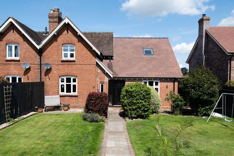 3 bedroom semi-detached house for sale, Burghill HR4