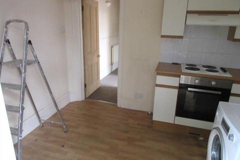 1 bedroom flat for sale, Cambridge Road, Southend On Sea