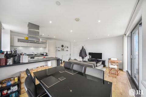 2 bedroom flat to rent, Moro Apartments, London E14