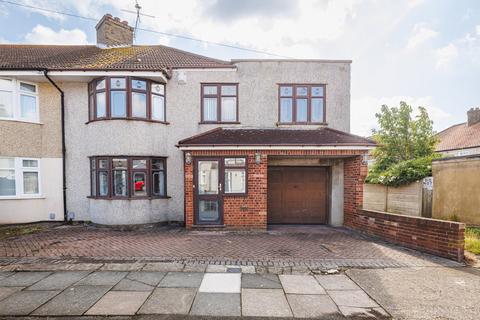 5 bedroom end of terrace house for sale, Cyril Road, Bexleyheath, DA7