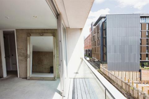 2 bedroom flat for sale, Timber Wharf, Castlefield M15