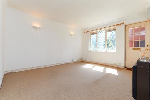 1 bedroom maisonette for sale, Windermere Close, Chorleywood, Rickmansworth, Hertfordshire, WD3