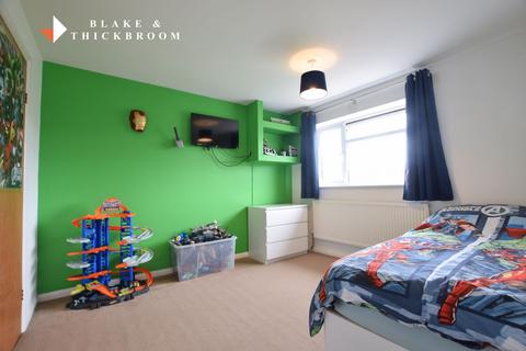 8 Becontree Close, Clacton-on-sea, CO15 4UR