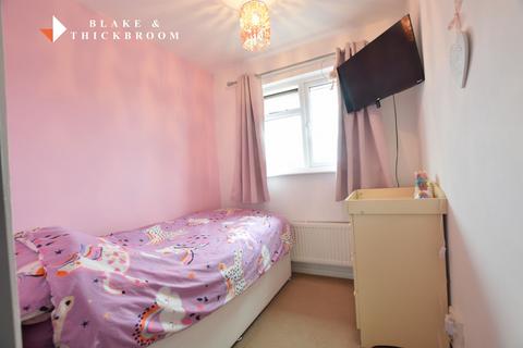 8 Becontree Close, Clacton-on-sea, CO15 4UR