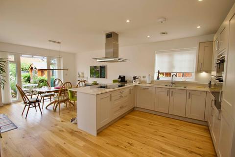 41 Knight Road, Wells, BA5 1FT