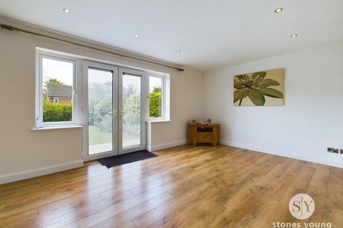 10 Albany Drive, Salesbury, Blackburn, BB1 9EH