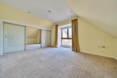 2 bedroom flat for sale, Medstead, Alton, Hampshire, GU34