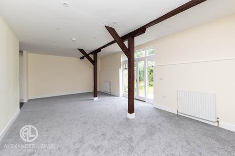 2 bedroom barn conversion for sale, Manor Farm Cottages, Wymondley Road, Willian, SG6 2AH