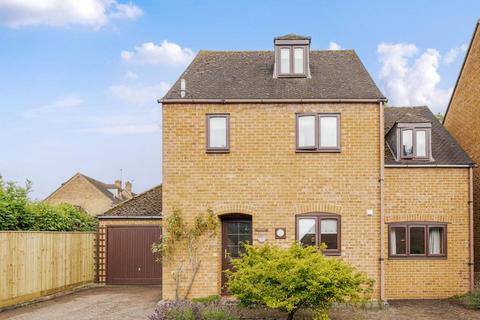 4 bedroom detached house for sale, Newland Mil,  Witney,  OX28