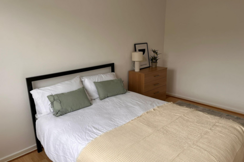 undefined, 28 Woodbridge Green, Woodbridge Green LS6