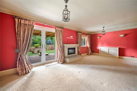 2 bedroom bungalow for sale, Park Court, Pool in Wharfedale, Otley, West Yorkshire, LS21