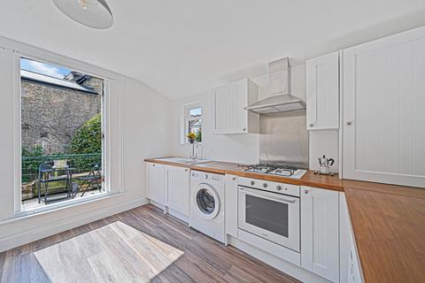 2 bedroom apartment for sale, Archway Road, N6