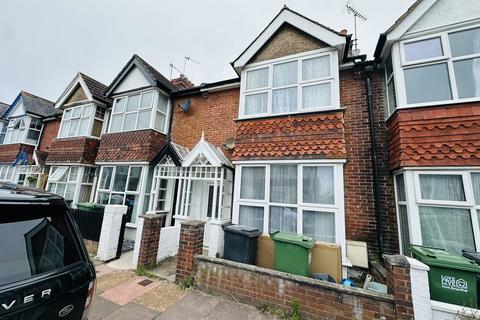 3 bedroom house to rent, Dudley Road, Eastbourne BN22