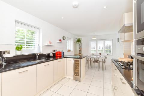 3 bedroom semi-detached house for sale, Brook Meadows, Hambrook, Chichester, West Sussex