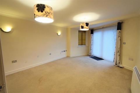 2 bedroom flat to rent, Thwaite Street, Cottingham, HU16