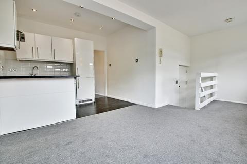 Flat 3, 2 Hawes Road, Bromley, BR1 3JR