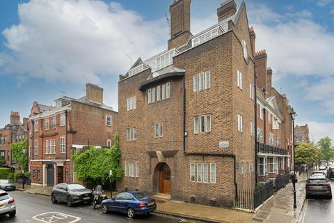 3 bedroom flat for sale, Mallord Street, London, SW3