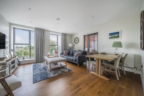 2 bedroom flat for sale, Dauphine House, Acton, London, W3