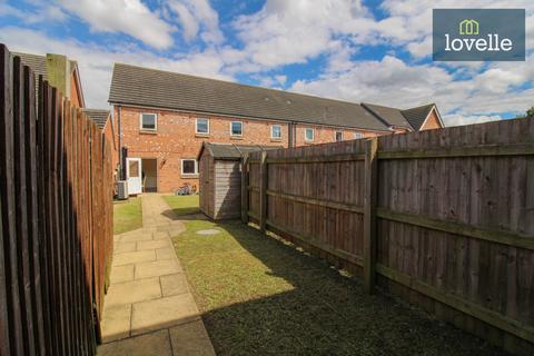 3 bedroom end of terrace house for sale, Silver Birch Place , Grimsby DN34