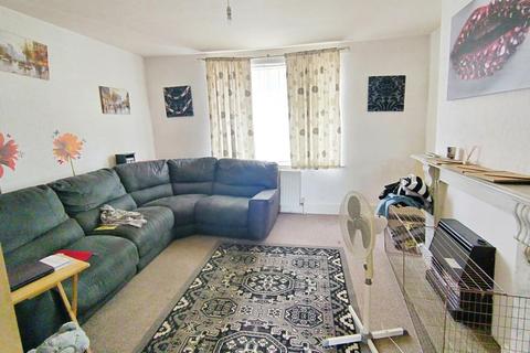 3 bedroom flat for sale, High Street, Skegness PE25