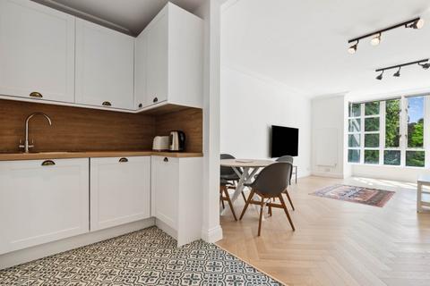 2 bedroom apartment for sale, Oak Lodge, Kensington Green, W8